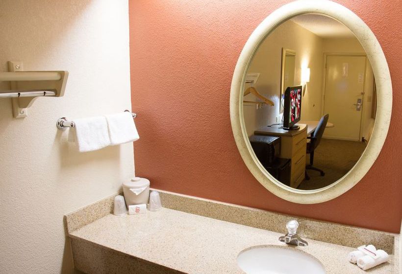 Hotel Red Roof Inn Coliseum  | Greensboro | North Carolina | United States 19
