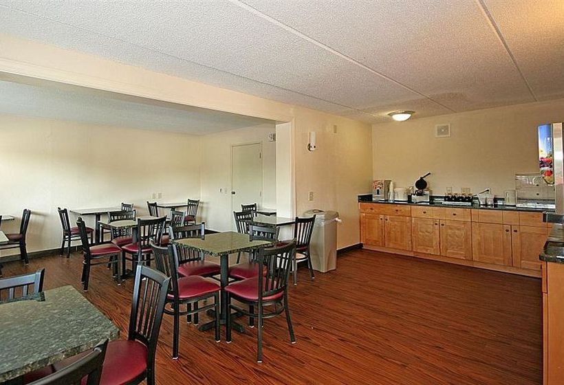 Hotel Red Roof Inn Airport  | Greensboro | North Carolina | United States 1