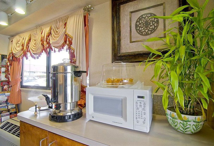 Hotel Americas Best Value Inn & Suites  | Little Rock | Arkansas | United States 1