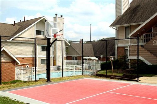 Residencia Hawthorn Suites by Wyndham Akron   Akron Ohio