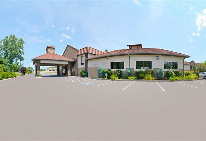 Hotel Quality Inn & Suites  | Medina | Ohio | United States 3