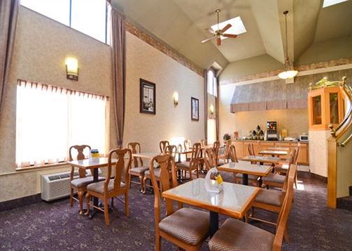 Hotel Quality Inn & Suites  | Medina | Ohio | United States 9