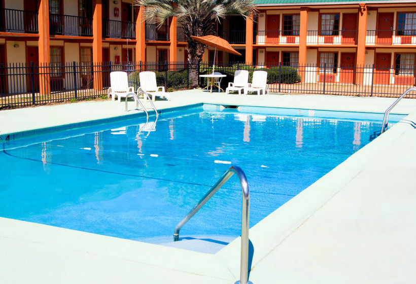 Hotel Super 8 Richmond Hill  | Richmond Hill | Georgia | United States 19