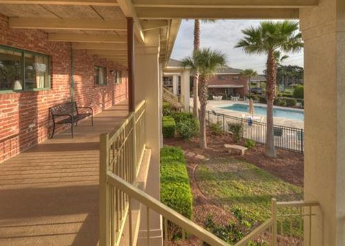 Hotel Quality Inn & Suites   | Jekyll Island | Georgia | United States 11