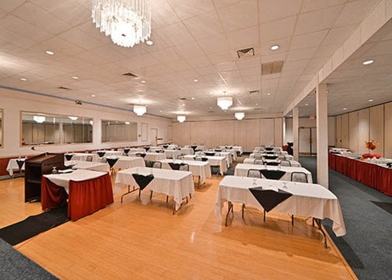 Clarion Hotel & Convention Center  | Cedar Rapids | Iowa | United States 12