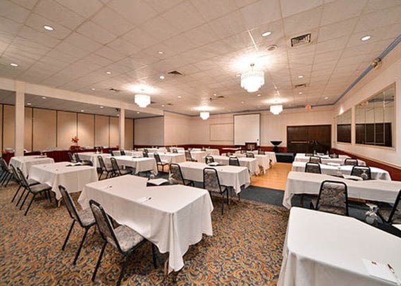 Clarion Hotel & Convention Center  | Cedar Rapids | Iowa | United States 5