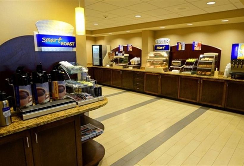 Hotel Holiday Inn Express Hampton - Coliseum Central  | Hampton | Virginia | Vereinigte Staaten 9