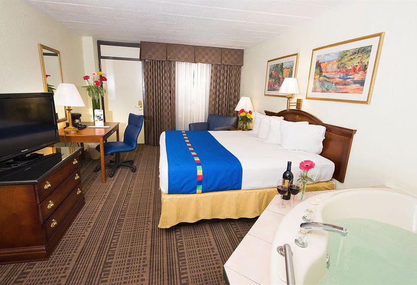 Radisson Hotel Sharon 