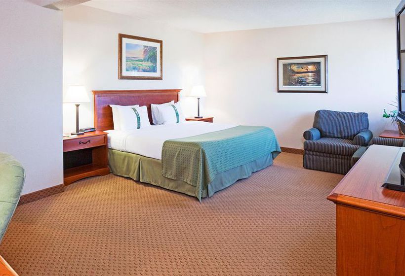 Hotel Holiday Inn Minot Riverside  | Minot | North Dakota | United States 16