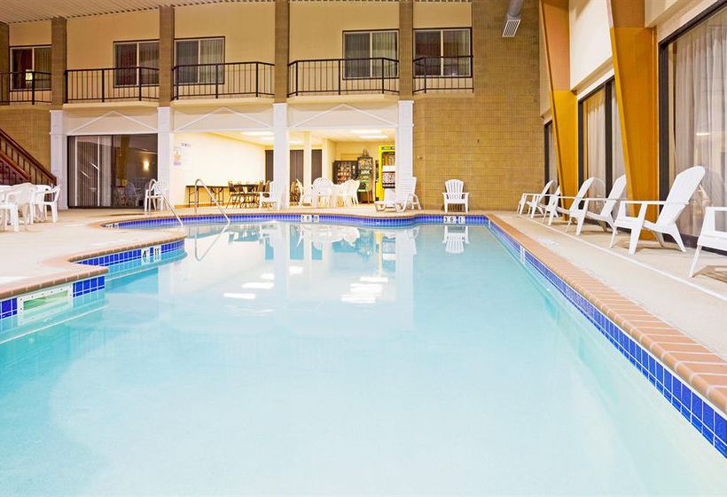 Hotel Holiday Inn Minot Riverside  | Minot | North Dakota | United States 19