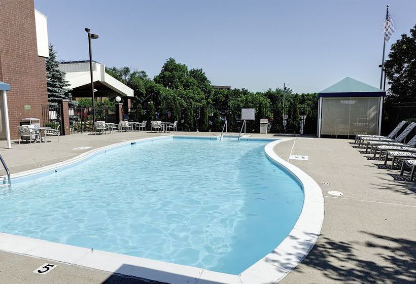 Hotel Livinn Suites Sharonville  | Sharonville | Ohio | United States 1