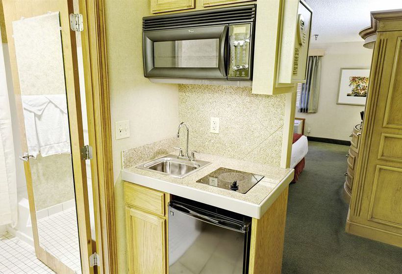 Hotel Livinn Suites Sharonville  | Sharonville | Ohio | United States 17