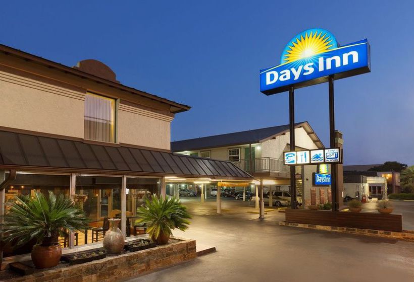 Hotel Days Inn Austin University Downtown  | Austin | Texas | United States 1