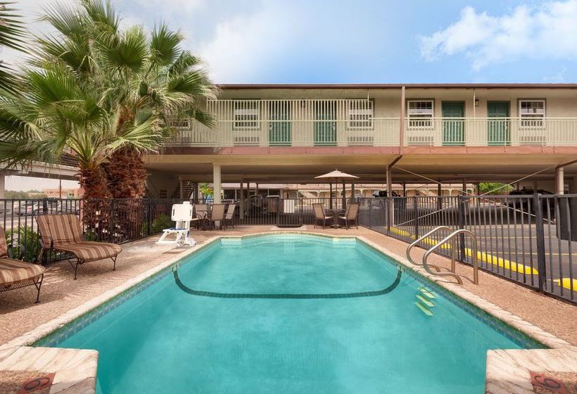 Hotel Days Inn Austin University Downtown  | Austin | Texas | United States 13