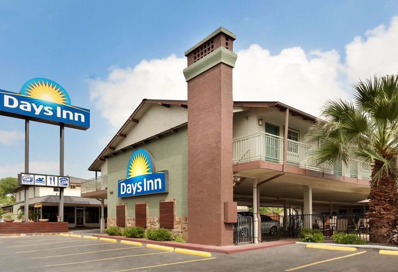 Hotel Days Inn Austin University Downtown  | Austin | Texas | United States 9
