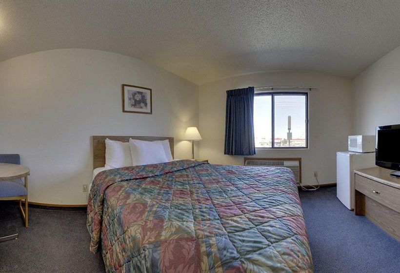 Motel Super 8 Hays KS  | Hays | Kansas | United States 1