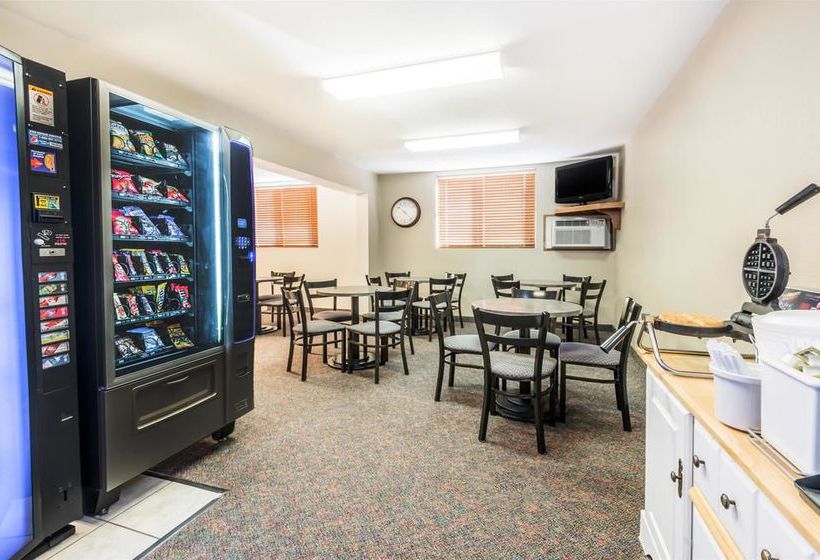 Motel Super 8 Hays KS  | Hays | Kansas | United States 12