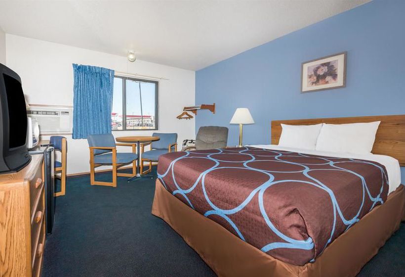 Motel Super 8 Hays KS  | Hays | Kansas | United States 15