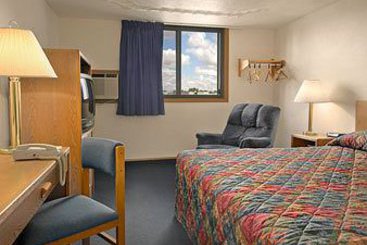 Hotel Super 8 Watertown  | Watertown | South Dakota | United States 1