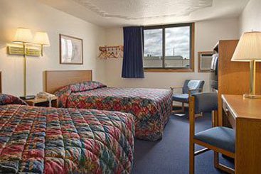 Hotel Super 8 Watertown  | Watertown | South Dakota | United States 2