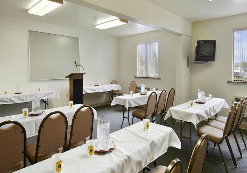 Hotel Super 8 Billings  | Billings | Montana | United States 2