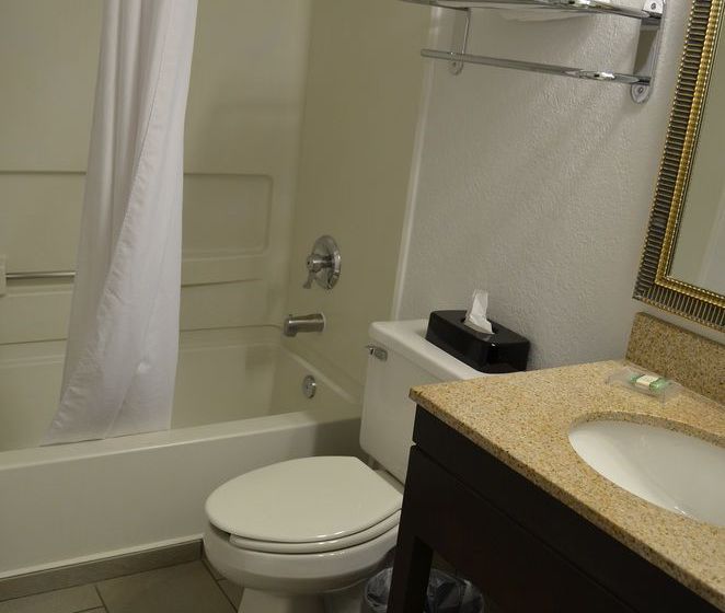 Hotel Holiday Inn Express Frederick - FSK Mall   | Frederick | Maryland | United States 16