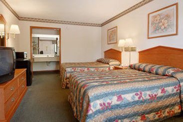 Motel Super 8 Burlington Nc  | Burlington | North Carolina | United States 4