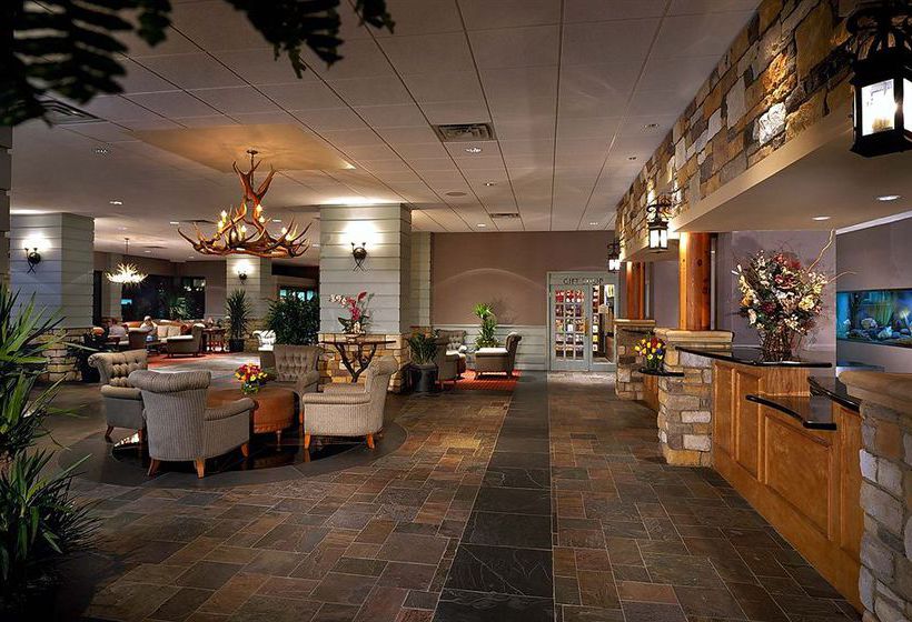 Radisson Hotel & Suites Austin Downtown 