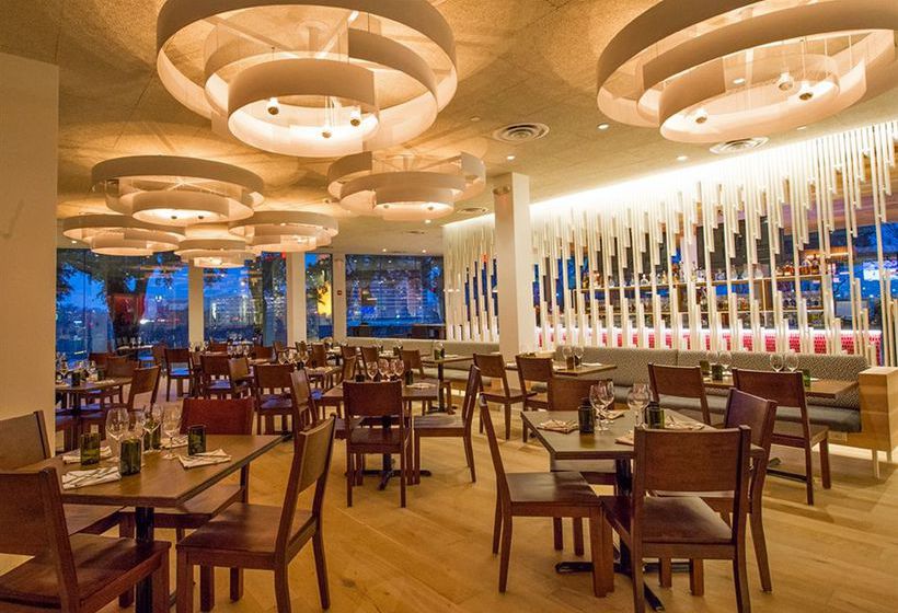 Radisson Hotel & Suites Austin Downtown  | Austin | Texas | United States 6