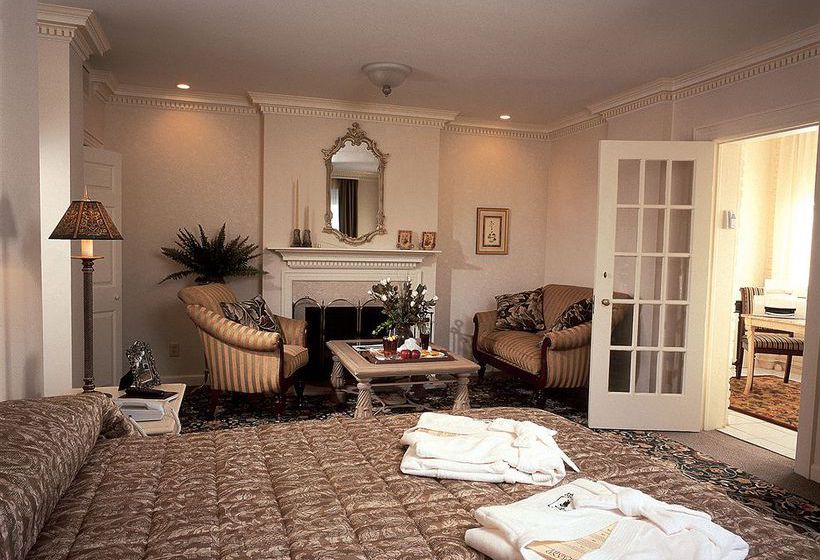 The Grand Summit Hotel 