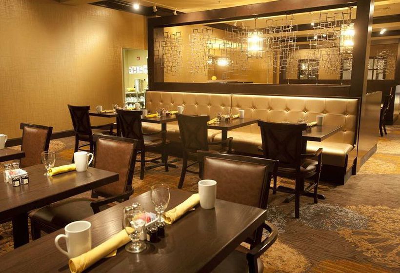 DoubleTree by Hilton Hotel Midland Plaza  | Midland | Texas | United States 4