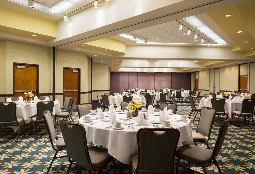 Hotel Radisson At The University Of Toledo