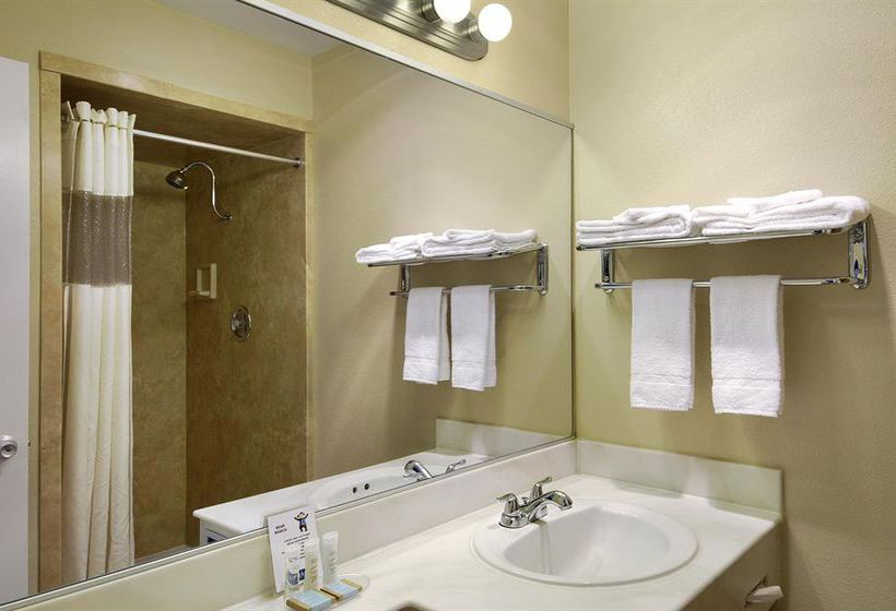 Hotel Travelodge Seattle University  | Seattle | Washington | United States 6