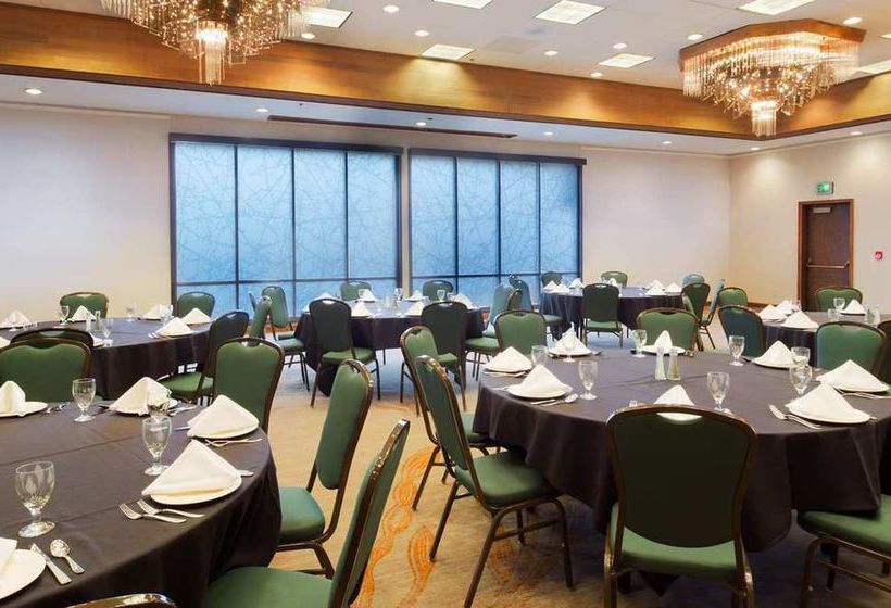 DoubleTree by Hilton Hotel Missoula - Edgewater  | Missoula | Montana | United States 6