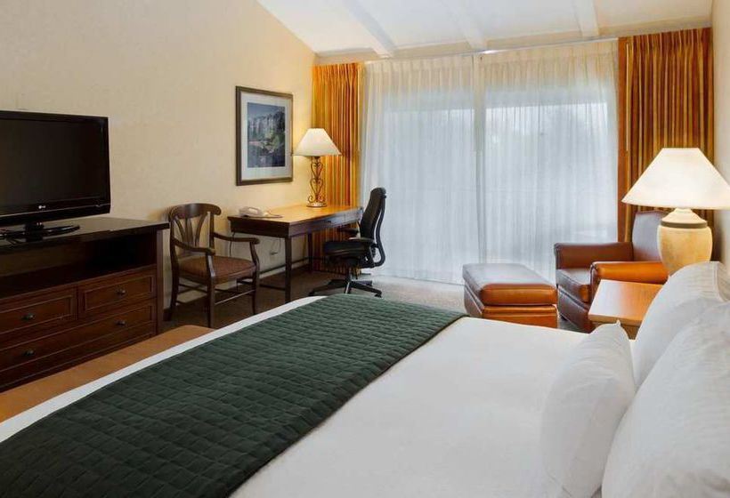 DoubleTree by Hilton Hotel Missoula - Edgewater  | Missoula | Montana | United States 9