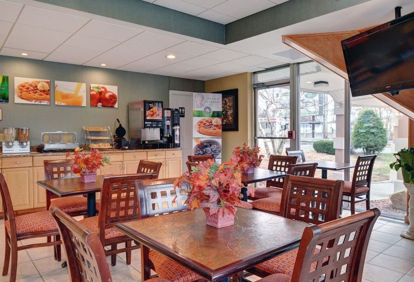 Hotel Econo Lodge Inn & Suites  | Westfield | Massachusetts | Hotel negli Stati Uniti 9