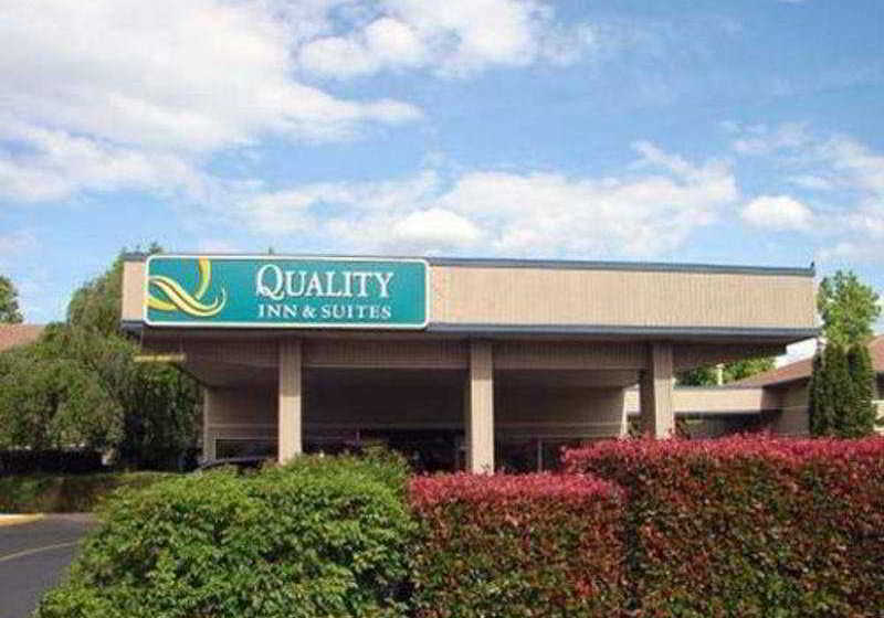 Hotel Quality Inn & Suites Airport  | Medford | Oregon | United States 11
