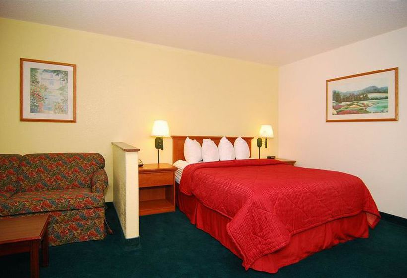 Hotel Quality Inn & Suites Airport  | Medford | Oregon | United States 3