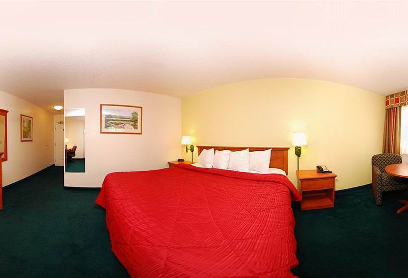 Hotel Quality Inn & Suites Airport  | Medford | Oregon | United States 5