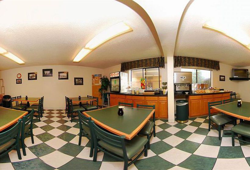 Hotel Quality Inn & Suites Airport  | Medford | Oregon | United States 9