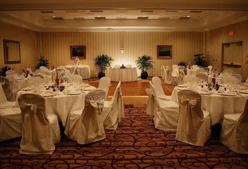 DoubleTree by Hilton Hotel Charlotte Airport  | Charlotte | North Carolina | United States 15