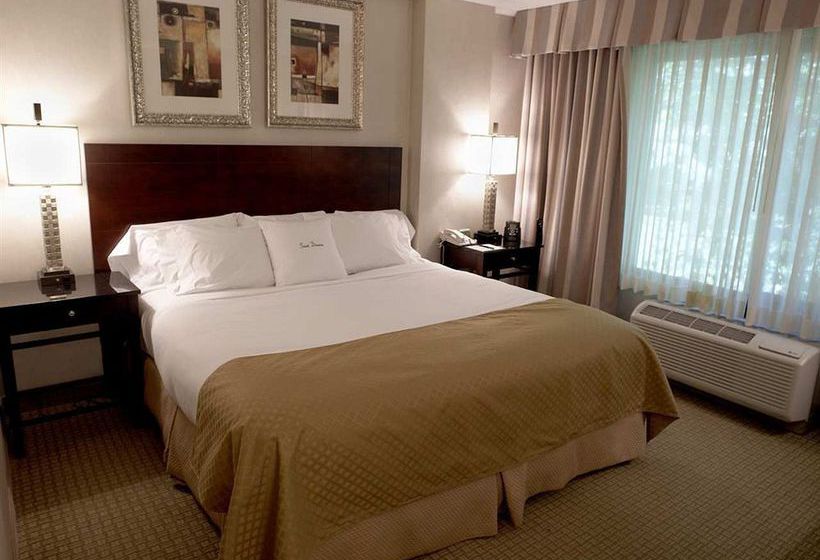 DoubleTree by Hilton Hotel Charlotte Airport  | Charlotte | North Carolina | United States 18