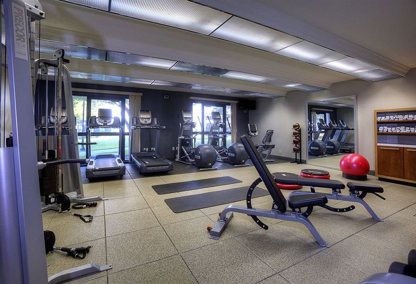 DoubleTree by Hilton Hotel Detroit - Novi  | Novi | Michigan | United States 10