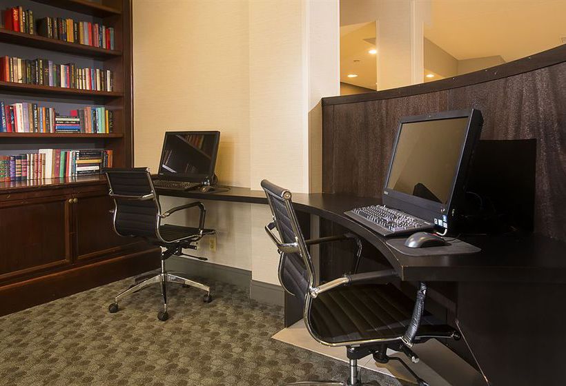 DoubleTree by Hilton Hotel Detroit - Novi  | Novi | Michigan | United States 11