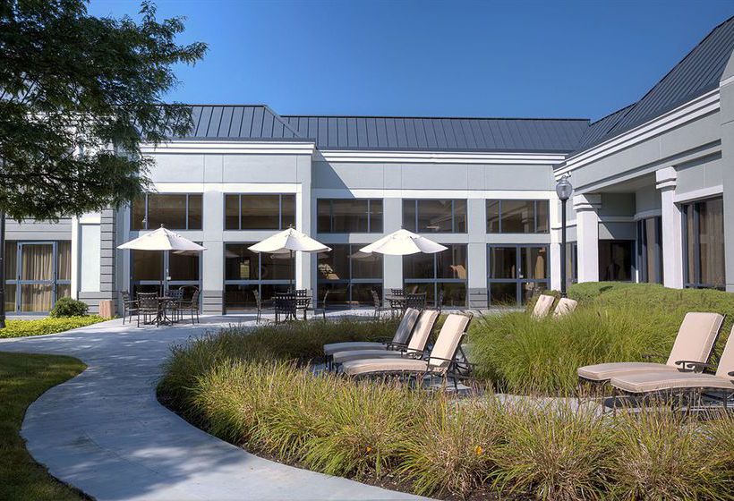 DoubleTree by Hilton Hotel Detroit - Novi  | Novi | Michigan | United States 12