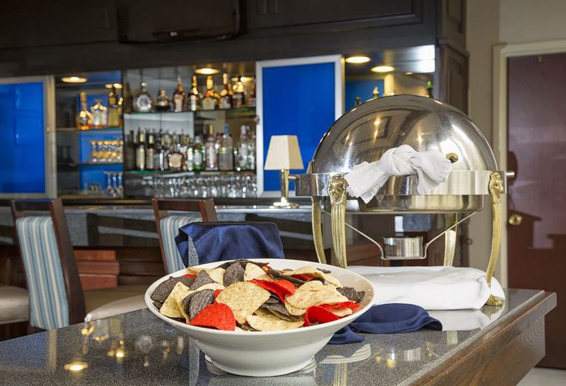 DoubleTree by Hilton Hotel Detroit - Novi  | Novi | Michigan | United States 3