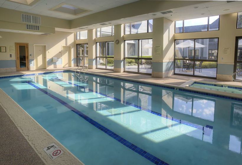 DoubleTree by Hilton Hotel Detroit - Novi  | Novi | Michigan | United States 5