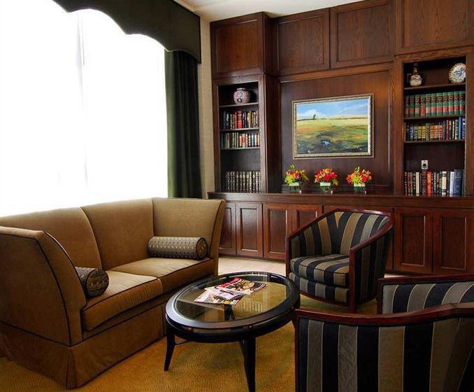 DoubleTree by Hilton Hotel Milwaukee - Brookfield  | Brookfield | Wisconsin | United States 14