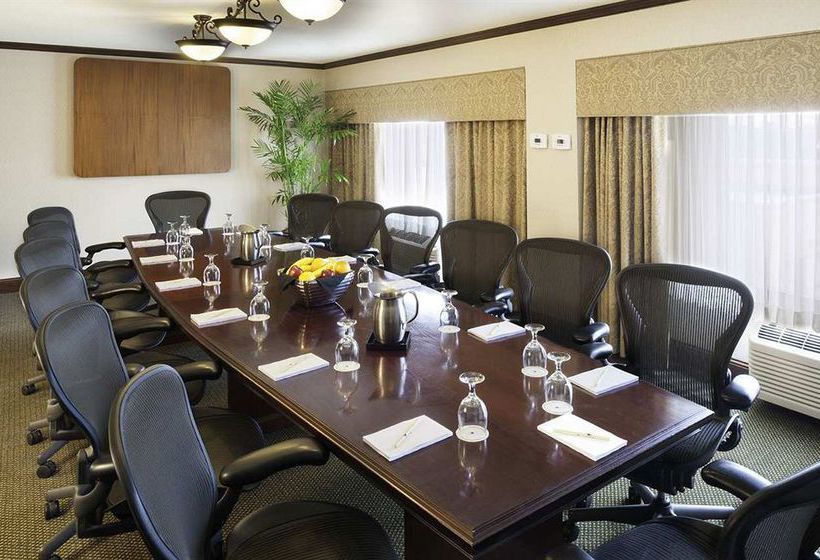 DoubleTree by Hilton Hotel Milwaukee - Brookfield  | Brookfield | Wisconsin | United States 2