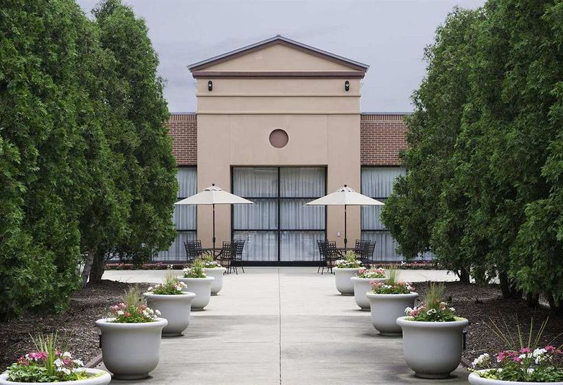 DoubleTree by Hilton Hotel Milwaukee - Brookfield  | Brookfield | Wisconsin | United States 4